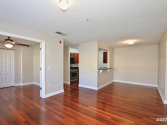 4th image of 2071 Dixie Belle Dr APT D