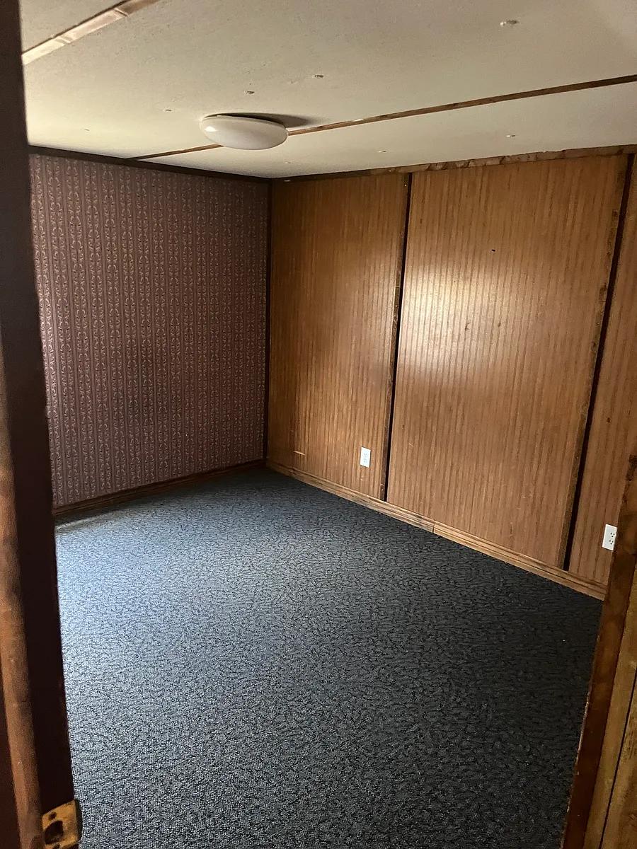 Building Photo - 2609 Deans Bridge Rd #1