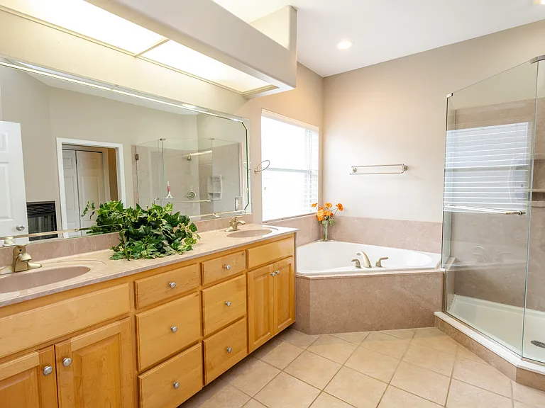 5805 Dunbar Cir — Photo 23