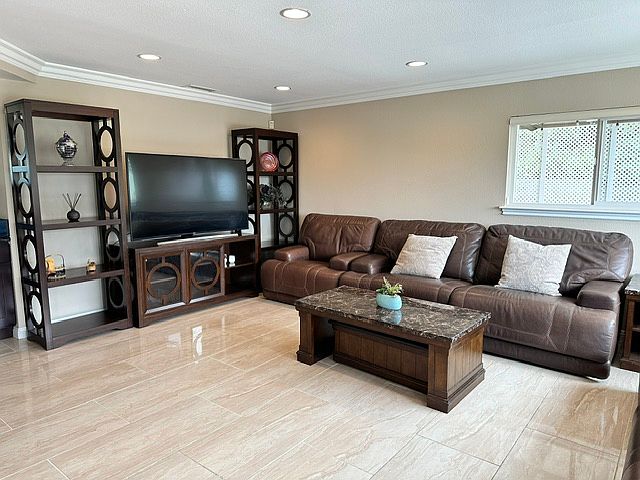 1st image of 2407 Pamela Ln