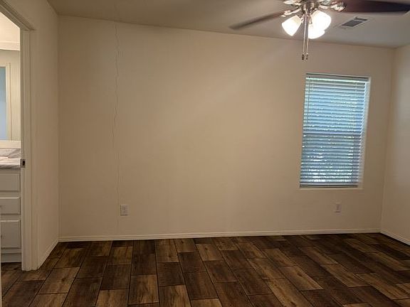 5th image of 1601 S Sandhill Rd Unit 152