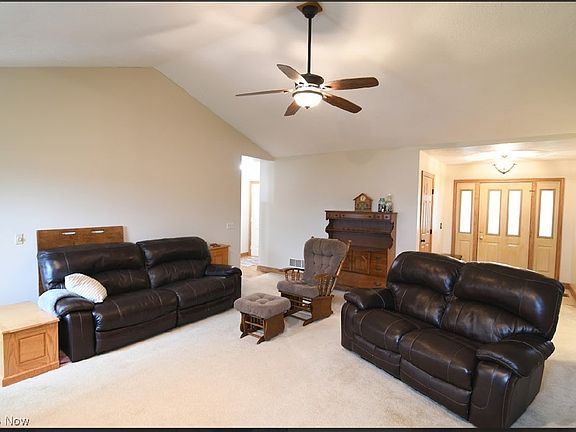 5th image of 142 Anna Dr