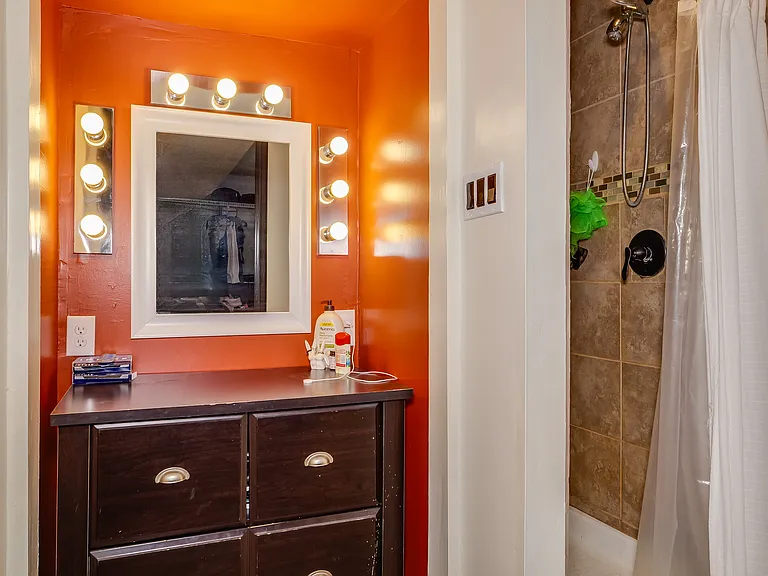6909 Bomar Dr — Photo 13
