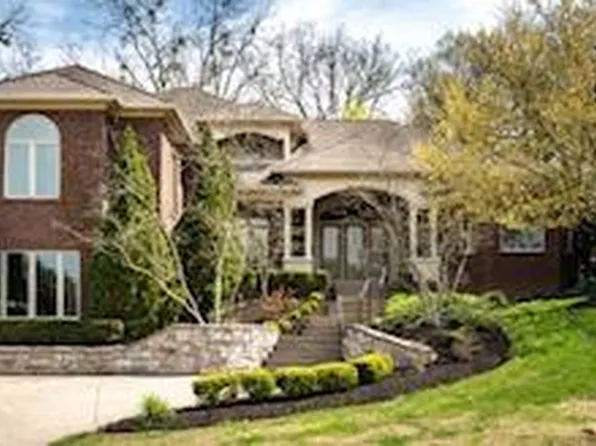 705 Daneshall Dr, Louisville, KY 40206