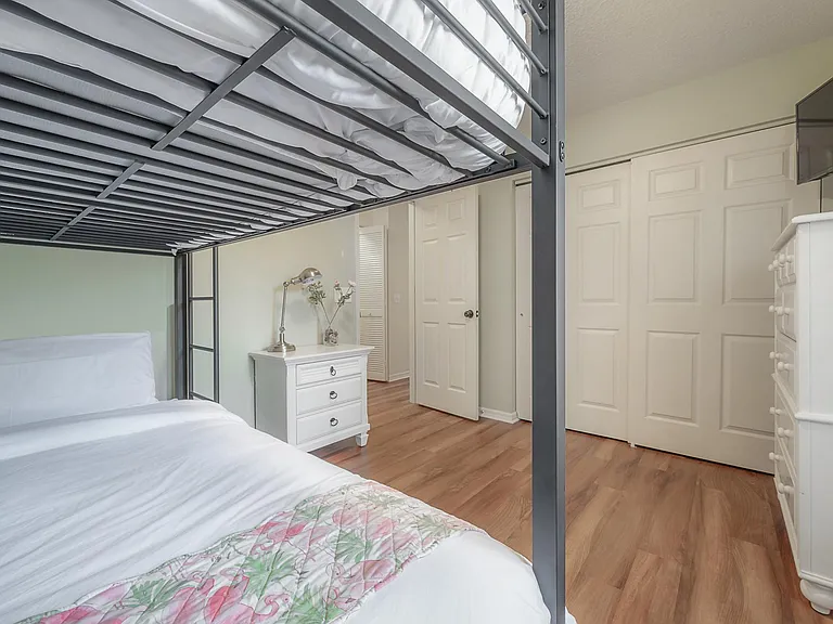 4210 W Roland St — Photo 19