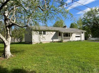 8 Rothermel Ave, Kinderhook, NY 12106
