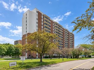 8591 Riverside Dr E #1303, Windsor, ON N8S1G3
