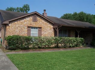 9606 Riverside Lodge Dr, Houston, TX 77083