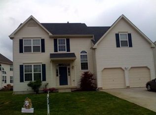 3 Turn About Ln, Sicklerville, NJ 08081