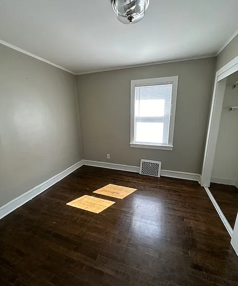 310 W Scott St #A — Photo 36