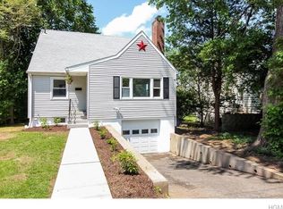 28 Edgewold Rd, White Plains, NY 10607