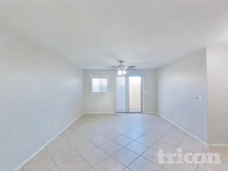 5292 Tipper Ave — Photo 4