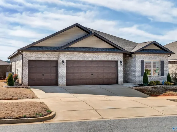 7007 Liberty Rose Dr, Huntsville, AL 35806