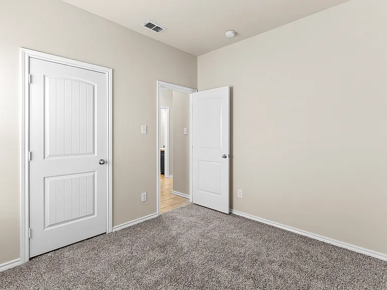 2517 Carolina Dr — Photo 29