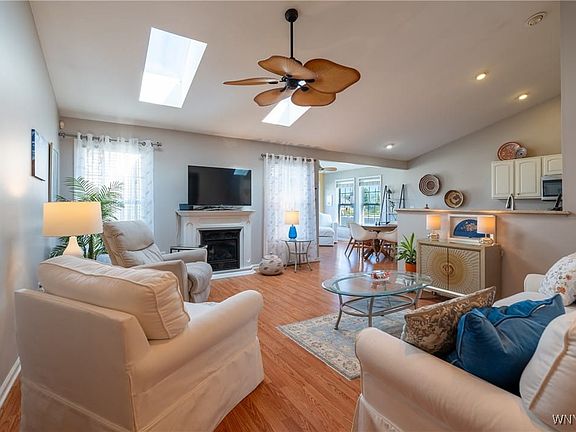 2nd image of 2431 Kingfisher Ln