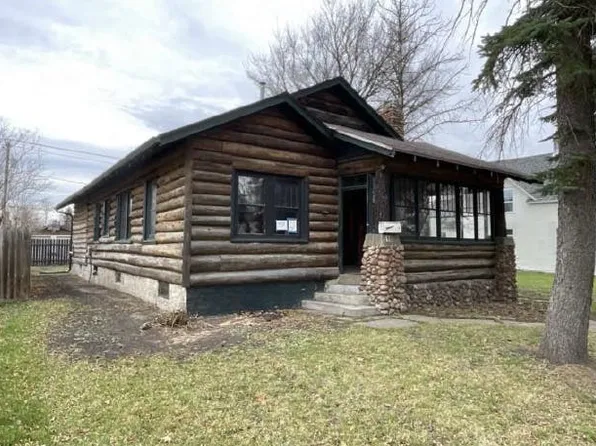 510 2nd St SW, Jamestown, ND 58401