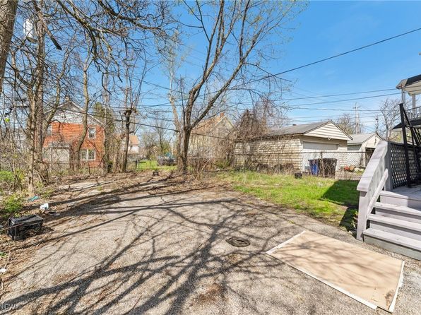 13701 Benwood Ave, Cleveland, OH 44105