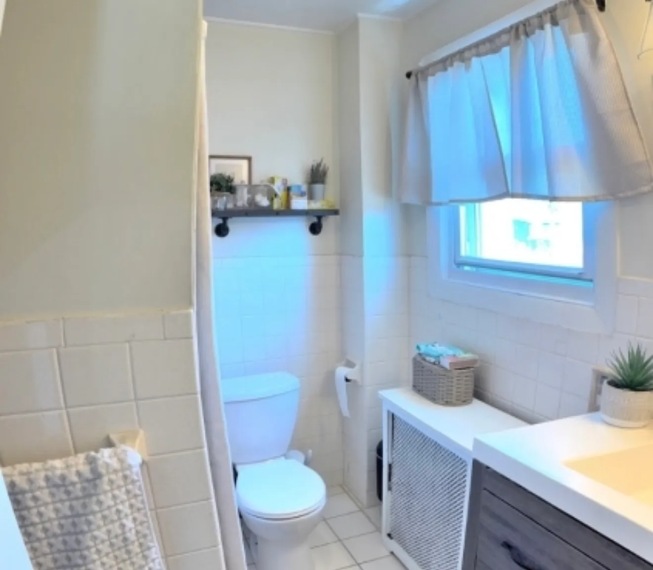 2 bed, $2,400 — Photo 4
