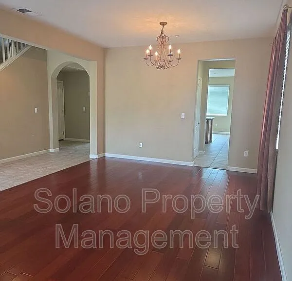 Antiquity Cir — Photo 5