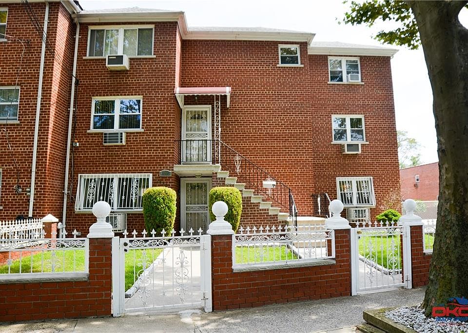 1st image of 1020 Throggs Neck Expy #Sr