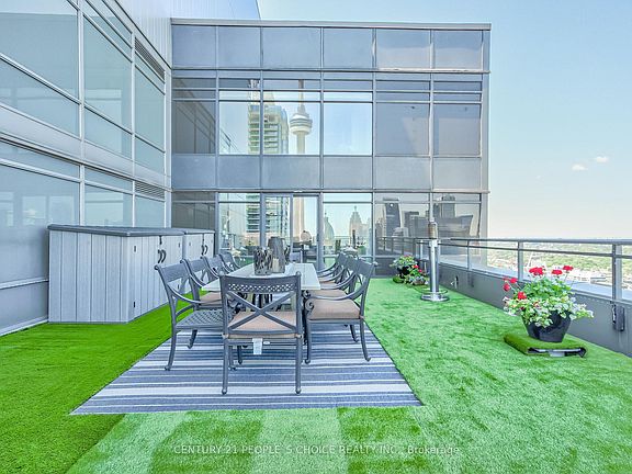 3rd image of 25 Telegram Mews Penthouse 5201