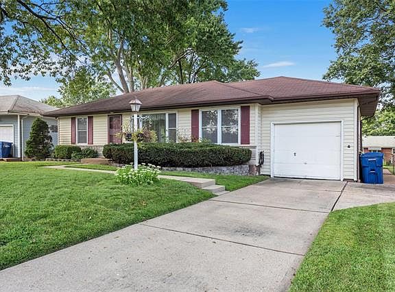 2nd image of 31 Buckley Meadows Dr