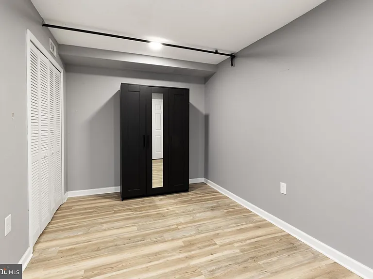 1719 Ridge Ave — Photo 12