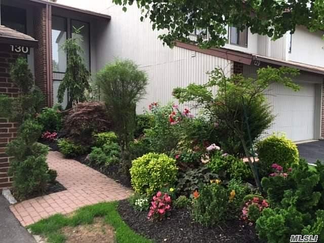 1st image of 130 Foxwood Dr