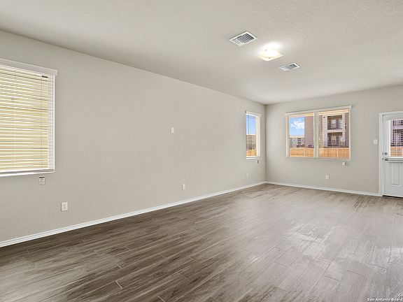 5th image of 4251 Ametrine Way