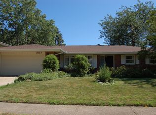 507 E McHenry St, Urbana, IL