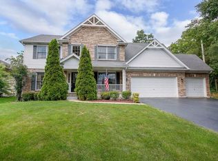 2242 Manning Rd, Darien, IL 60561