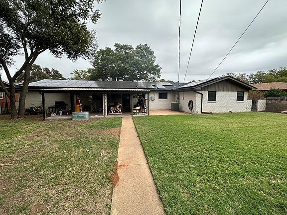 5th image of 1911 Lakeview Dr