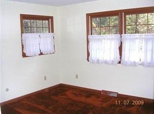 12 Westcrest Dr, Clifton Park, NY 12065