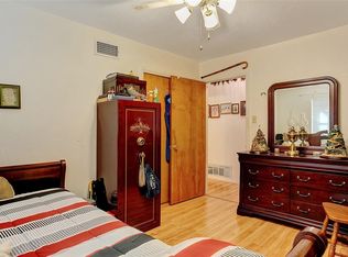 909 S Ricketts St, Howe, TX 75459