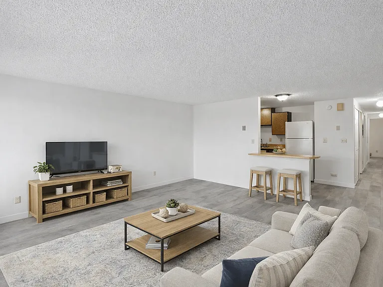 Highlands Apartments — Photo 7