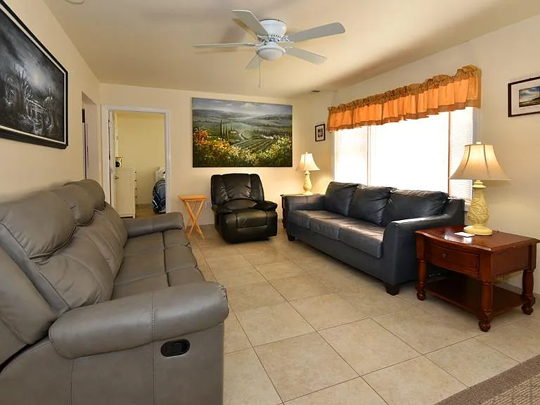 2301 Grand Central Ave — Photo 8