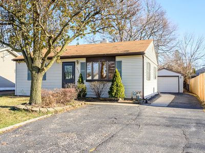4035 N Park St, Westmont, IL, 60559