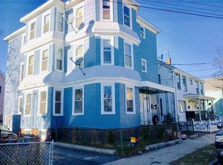 8 Grove St, Lynn, MA 01905