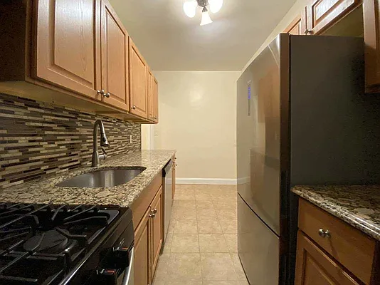 Rented by Contact Realty | media 2