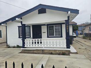 1092 Gardenia Ave, Long Beach, CA 90813