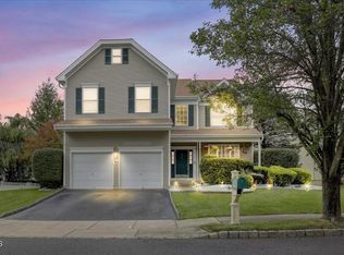 30 Winged Foot Dr, Manalapan, NJ 07726