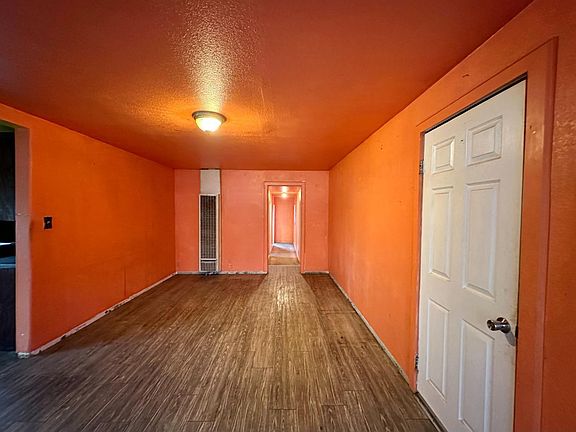 2nd image of 309 10th Street