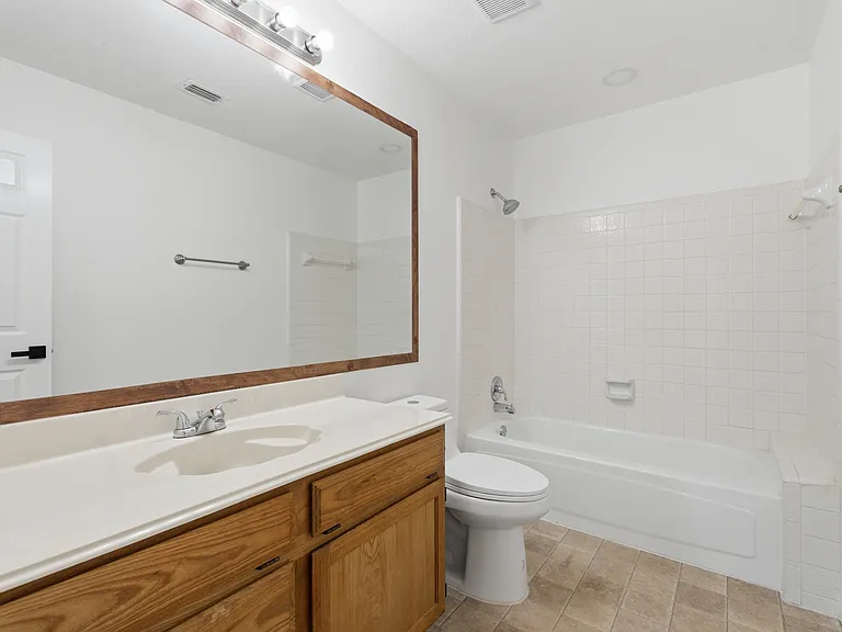 2201 Woodglen Dr — Photo 20