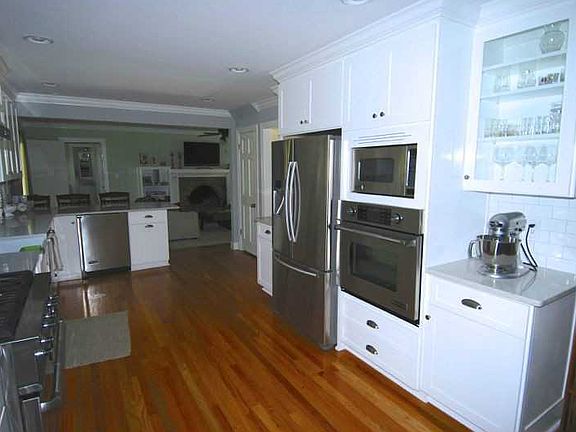 5th image of 3416 Kings Lake Dr