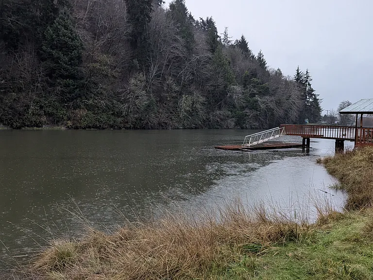 River comes up, river goes down, its always accessible.