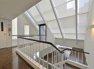 242 E 67th St APT B, New York, NY 10065