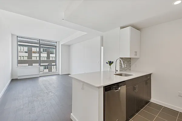 Rented by CORE | media 16