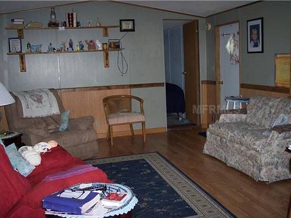 4th image of 3935 County Road 400