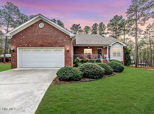103 Rob Roy Rd, Southern Pines, NC 28387