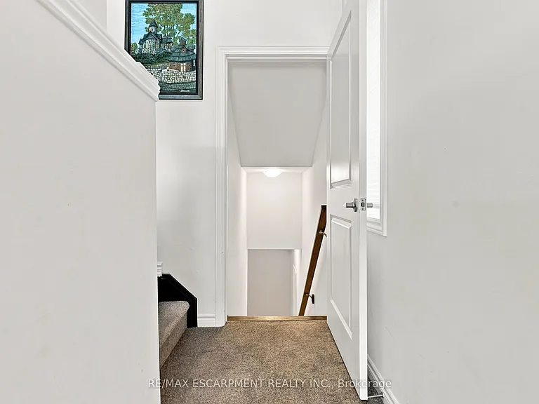 4870 Connor Dr — Photo 24